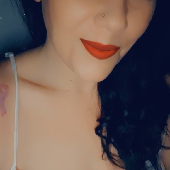 Meet your Posher, Sara - Picture 3 of 7